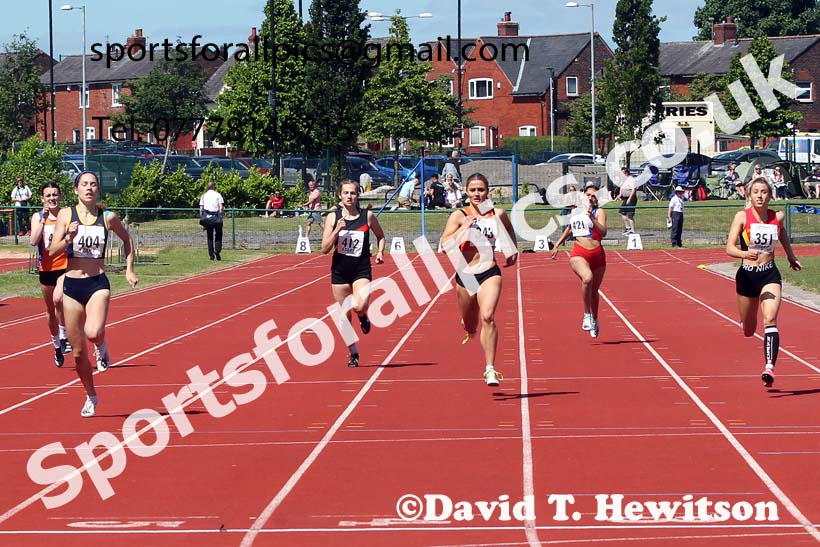 Womens under-20s 400 metres, 2021 Northern Senior and Under-20s Champs., Leigh. Photo: David T. Hewitson/Sports for All Pics